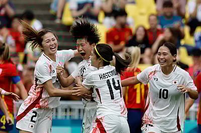 பாரீஸ் ஒலிம்பிக்கில் அசத்தும் வீரர் - வீராங்கனைகள் - புகைப்படங்கள்